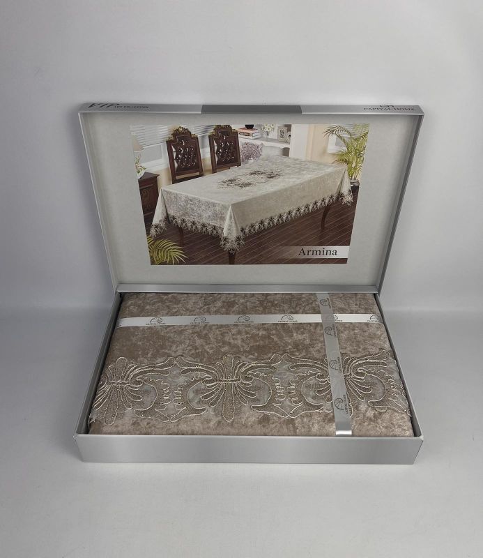 Скатертина Велюр Maison Royale 160x350 Armina Cappucino