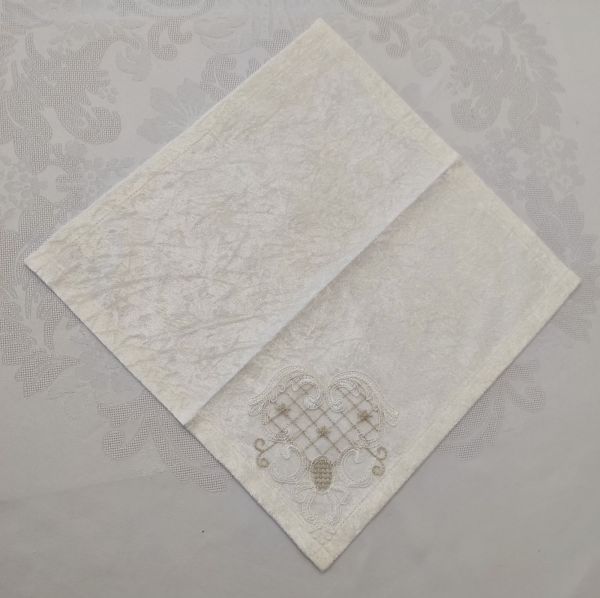 Серветка велюрова Acme з мереживом 35*35 Kyrien Krem