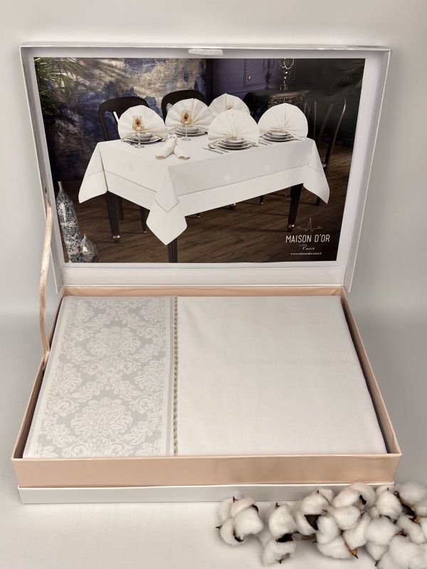 Скатертина Set Maison D'or Magnole Damasque 155х270+8psc White