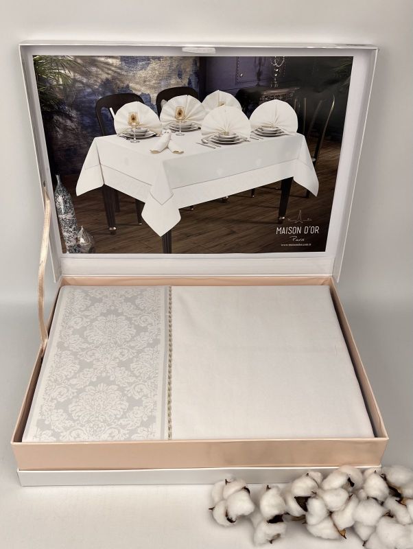 Скатертина Set Maison D'or Magnole Damasque 155х270+8psc White