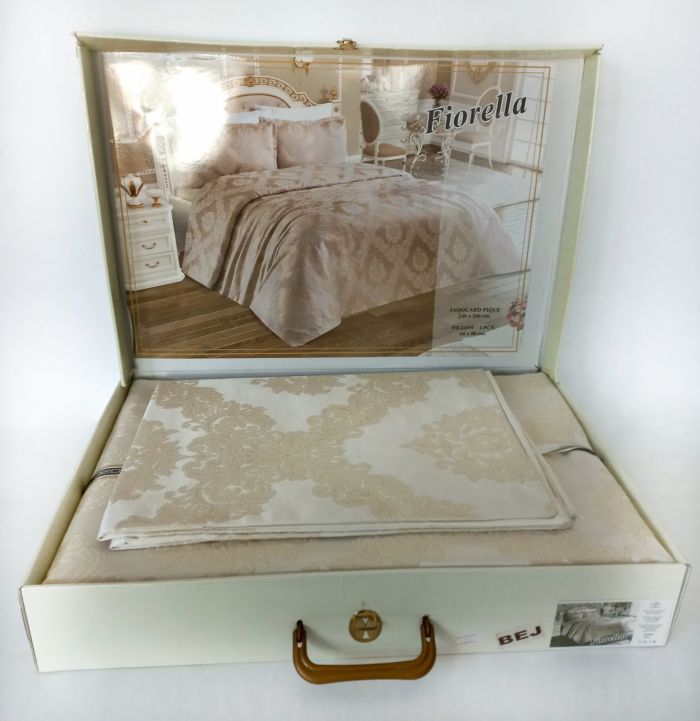 Покривало My Bed Жакард 240x260 з наволочками Fiorella Bej