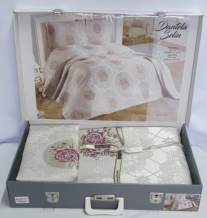 Покривало My Bed Жакард 240x260 з наволочками Dantela Bej