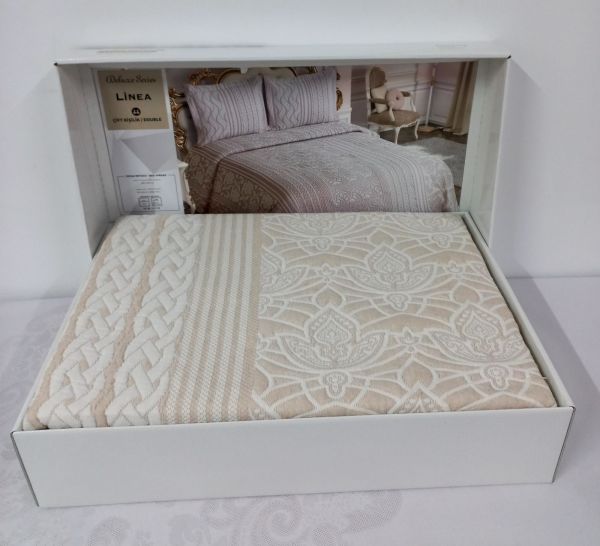 Покривало My Bed Жаккард 240x260 з наволочками Linea Beige
