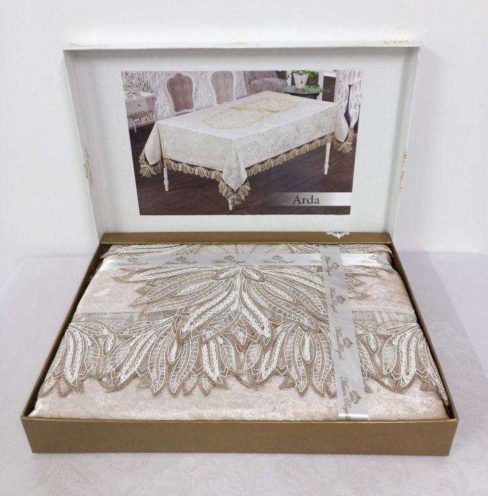Скатертина Велюр Maison Royale 160x350 Arda Cappucino