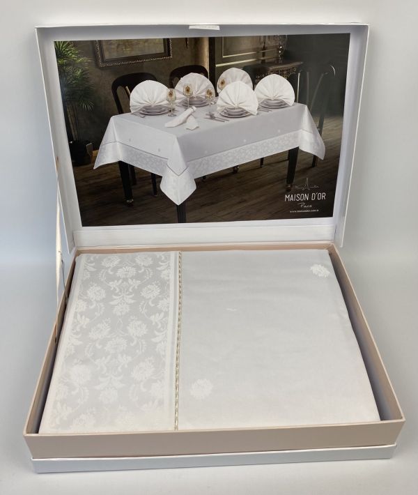 Скатертина Set Maison D'or Magnole Flower 155х270+8psc White