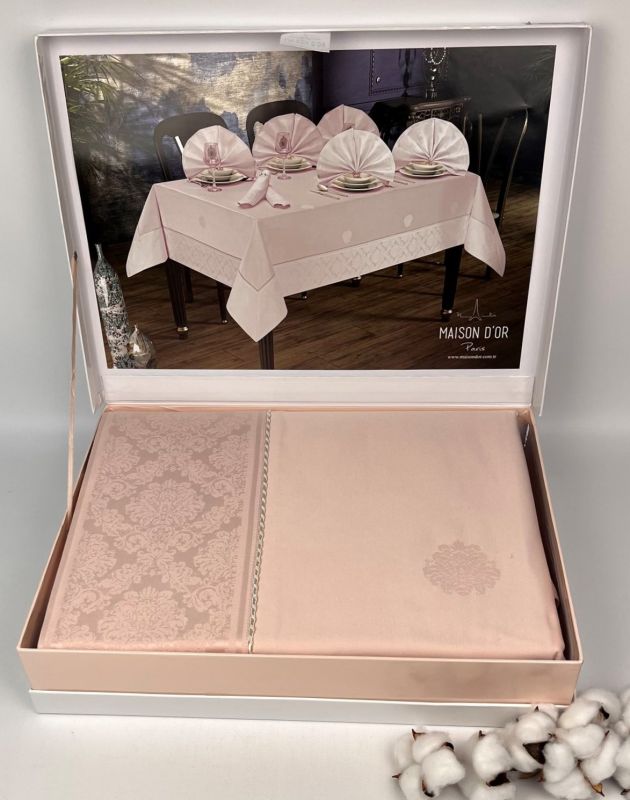 Скатертина Set Maison D'or Magnole Damasque 155х320+12psc Powder