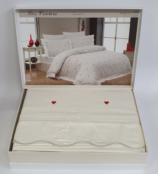 Постільна білизна Maison D'or сатин з вишивкою 200х220 Les Coeurs Ecru Red