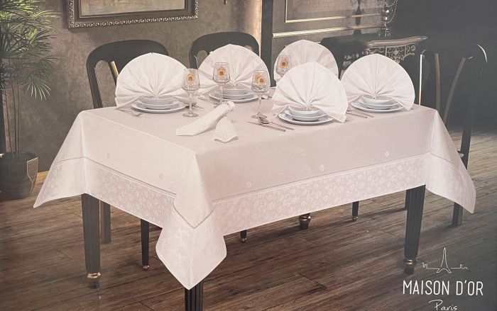 Скатертина Set Maison D'or Magnole Flower 155х270+8psc Stone