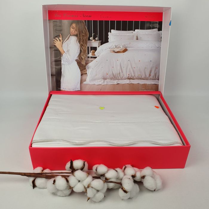 Постільна білизна Maison D'or сатин з вишивкою 200х220 Les Coeurs Neon White