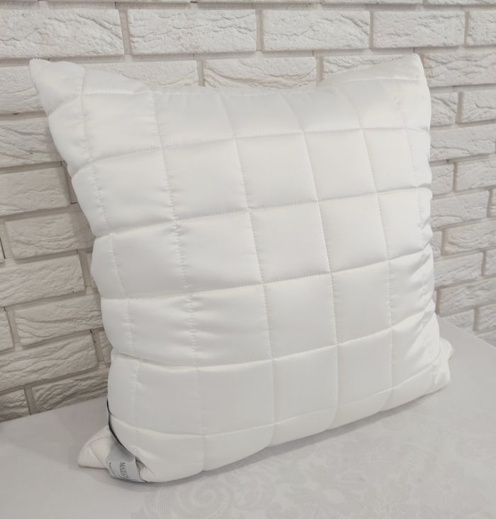 Подушка Maison D'or Silkly Soft 70х70