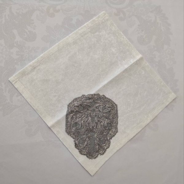 Серветка велюрова Acme з мереживом 35*35 Harem Krem