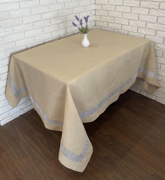 Скатертина поліестер зі стразами 150*220 код 01А16 Beige