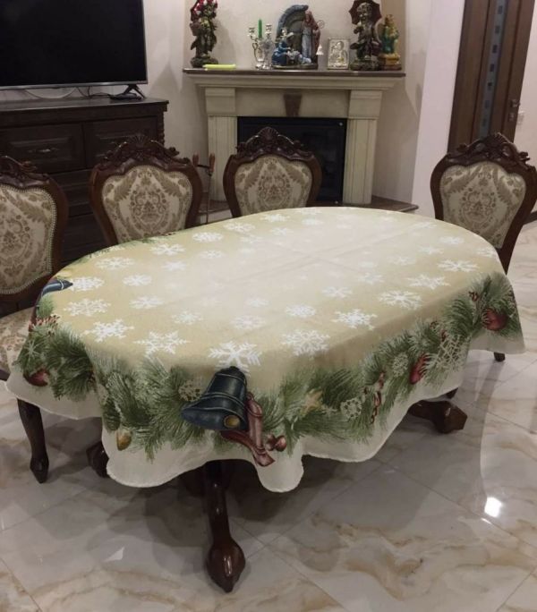 Скатертина Sagol новорічна 160х350 ovale ST-136 V2 в коробці