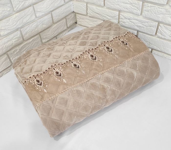 Покривало велюрове з мереживом Model-4 200x230 Beige