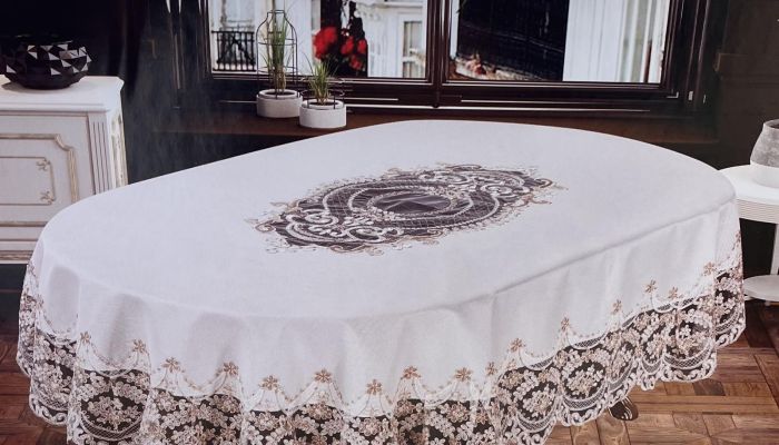 Скатертина Велюр Maison Royale 160х220 ovale Meva Cream