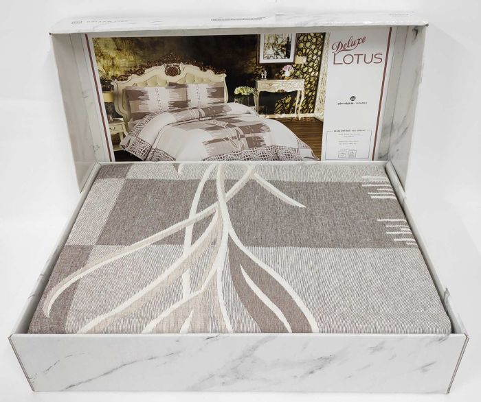 Покривало My Bed Жакард 240x260 з наволочками Lotus Cappucino