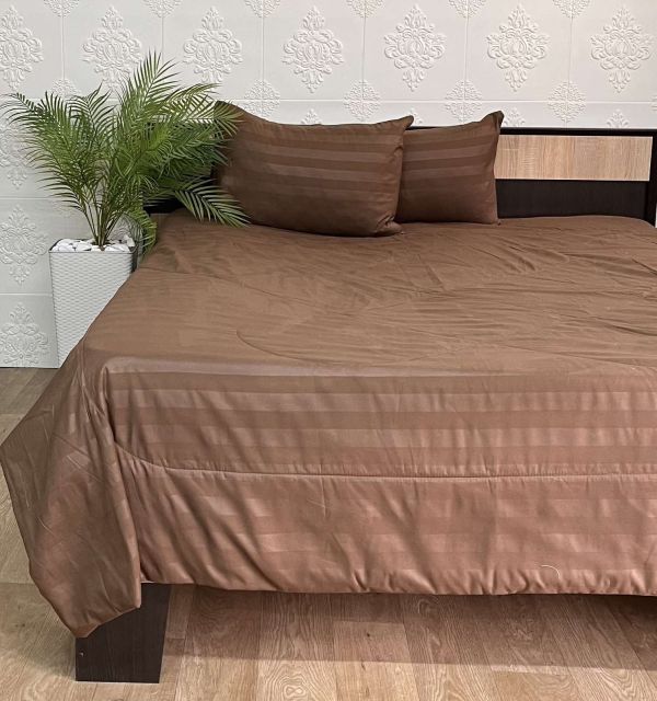 Набір постільної білизни з літньою ковдрою Colorful Home 180х220 см Brown
