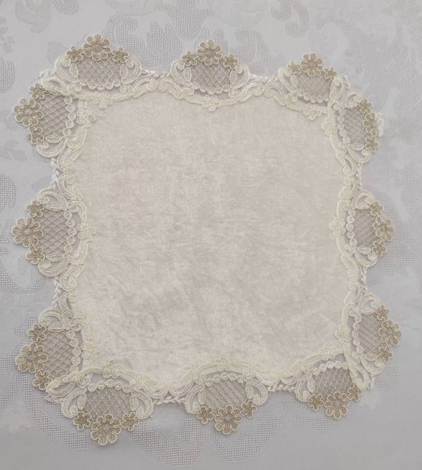 Серветка велюрова Acme з мереживом 45*45 Damla Krem