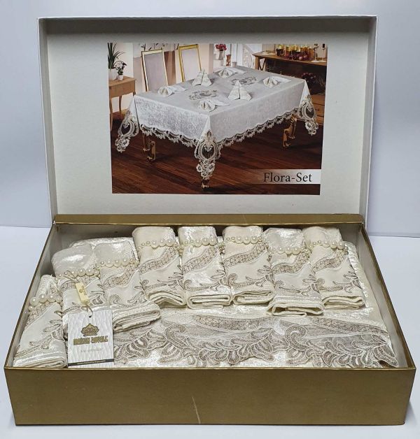 Скатертина Set Велюр Maison Royale 160x220+8 psc Flora Krem