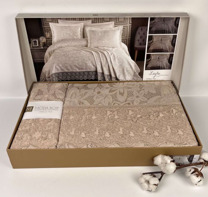 Покривало Moda Box 240х260 з наволочками Leyla Tas