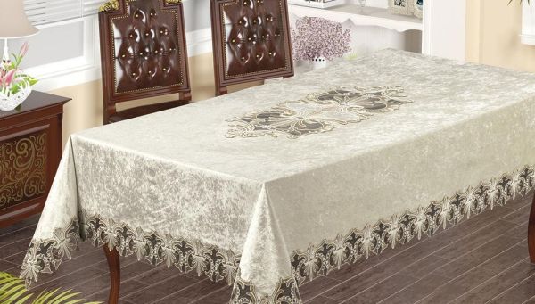 Скатертина Велюр Maison Royale 160x260 Armina Cream