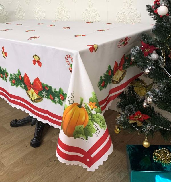 Скатертина Maison Royale новорічна 160x220 Model 02 PVS