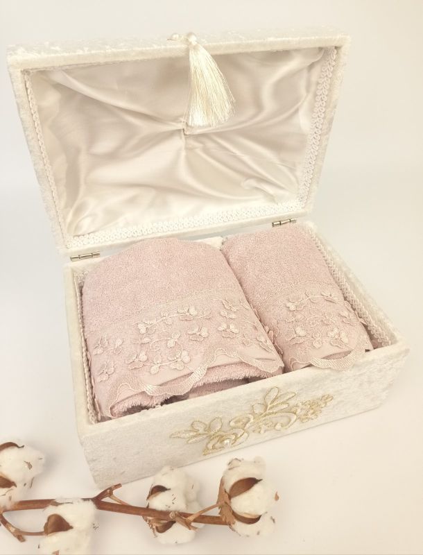 Набір рушників в шкатулці Minteks Clover Lilac