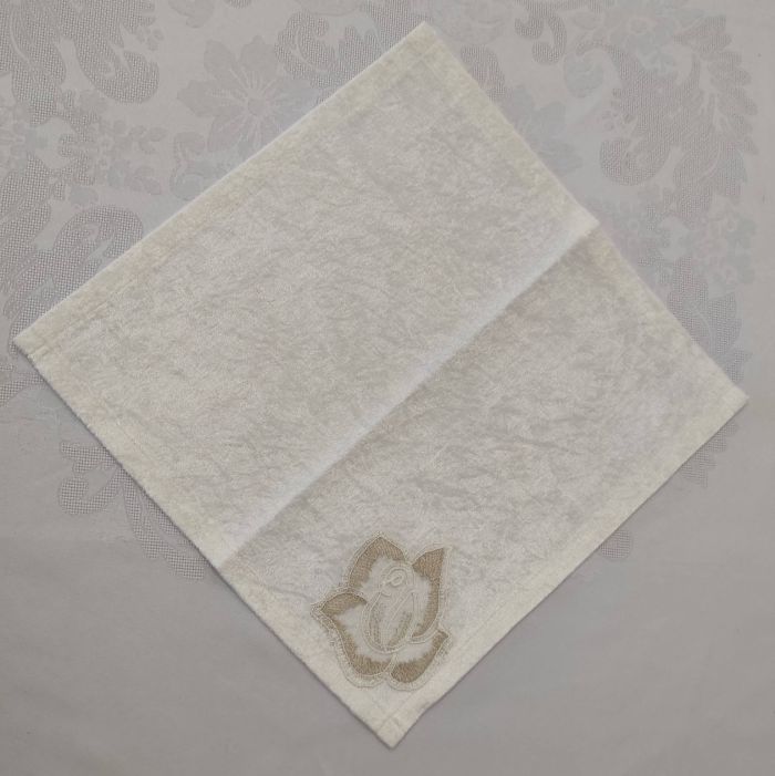 Серветка велюрова Acme з мереживом 35*35 Rose Krem
