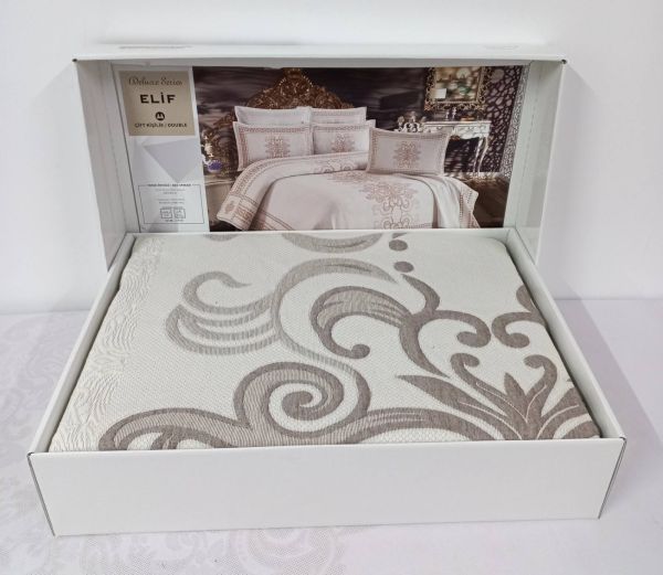 Покривало My Bed Жаккард 240x260 з наволочками Elif Cappucino