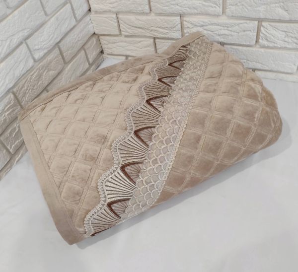 Покривало велюрове з мереживом Model-5 200x230 Beige