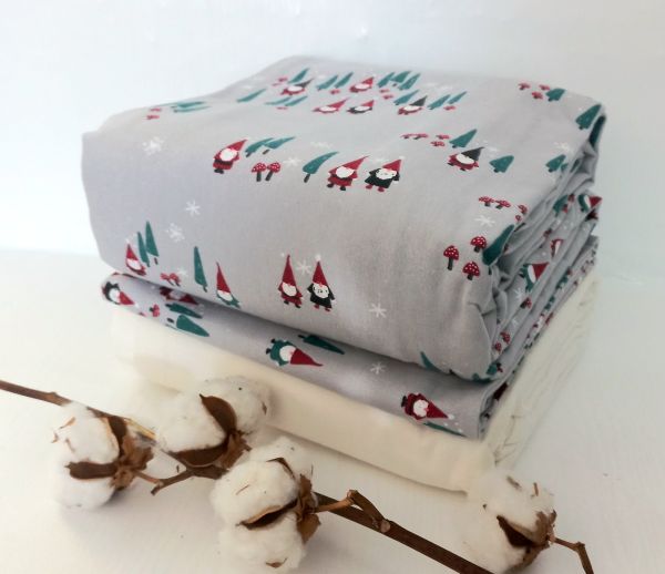 Постільна білизна Cotton Collection фланель 160х220 Gnomes Ivory