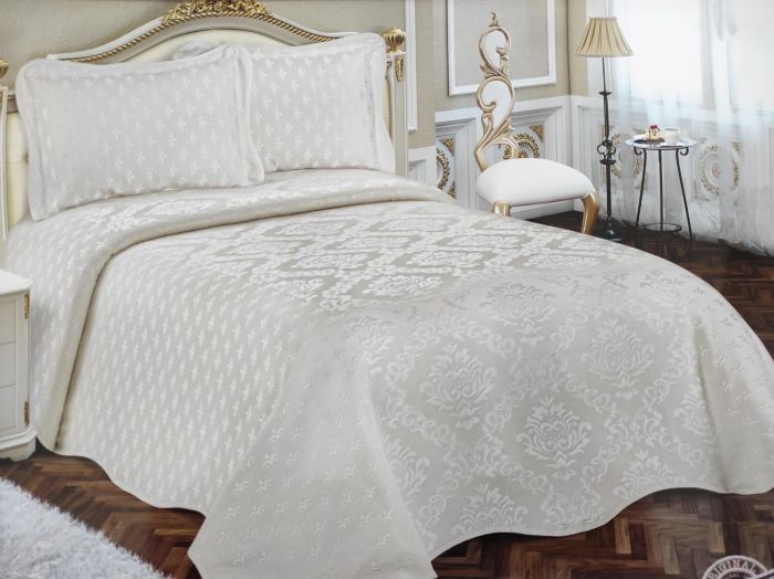 Покривало My Bed Жакард 240x260 з наволочками Biyella