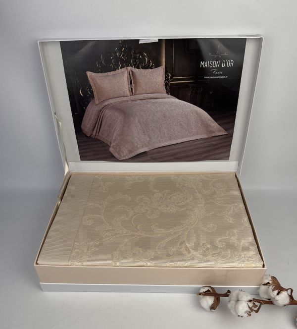 Покривало Maison D'or Elinor 240x260 Cream