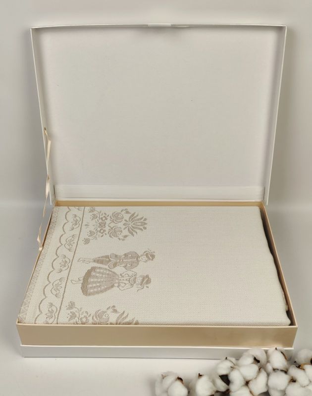 Скатертина Maison D'or Paradise 160х320 A. Gul