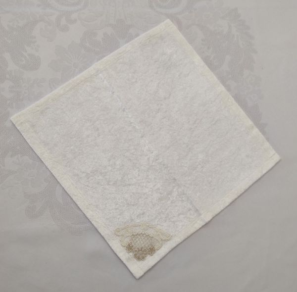 Серветка велюрова Acme з мереживом 35*35 Damla Krem