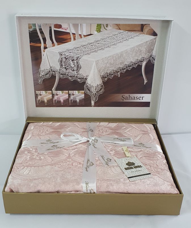 Скатертина Велюр Maison Royale 160x220 Sahaser Powder